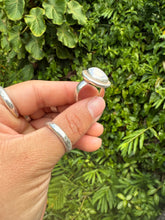 Load image into Gallery viewer, Maris Ring
