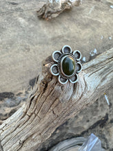 Load image into Gallery viewer, Wyoming jade flower ring size 7.25
