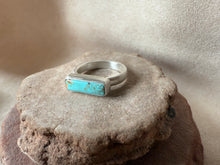 Load image into Gallery viewer, Vintage Turquoise Ring Size 6.5
