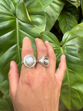 Load image into Gallery viewer, Maris Ring
