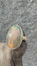 Load and play video in Gallery viewer, Labradorite Ring Size 8.5
