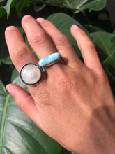 Load image into Gallery viewer, Round Solar Quartz Ring Size 9
